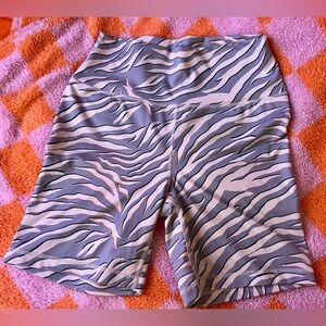 Yogalicious Zebra Print Bike Shorts - Gray and White
